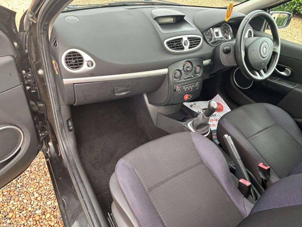 2009 RENAULT CLIO 2009 RENAULT CLIO