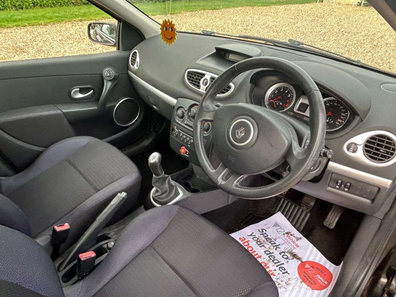 2009 RENAULT CLIO 2009 RENAULT CLIO