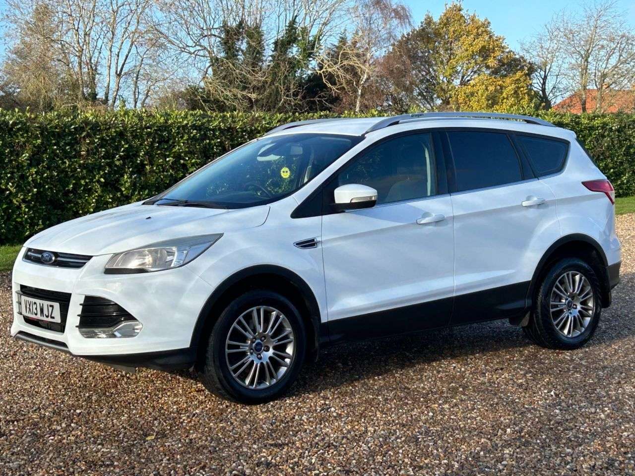 A 2013 FORD KUGA 2.0 TDCi Titanium SUV 5dr Diesel Manual AWD Euro 5 (163 ps) A 2013 FORD KUGA 2.0 TDCi Titanium SUV 5dr Diesel Manual AWD Euro 5 (163 ps)