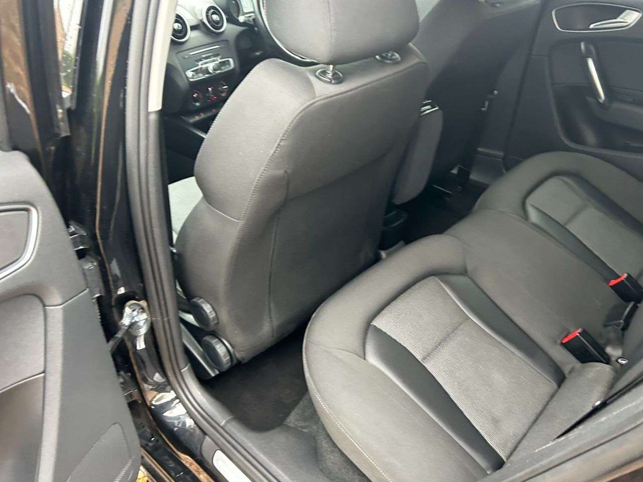 2015 AUDI A1 2015 AUDI A1