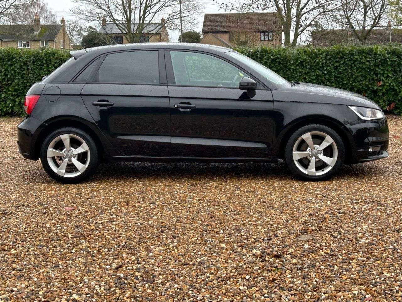 2015 AUDI A1 2015 AUDI A1