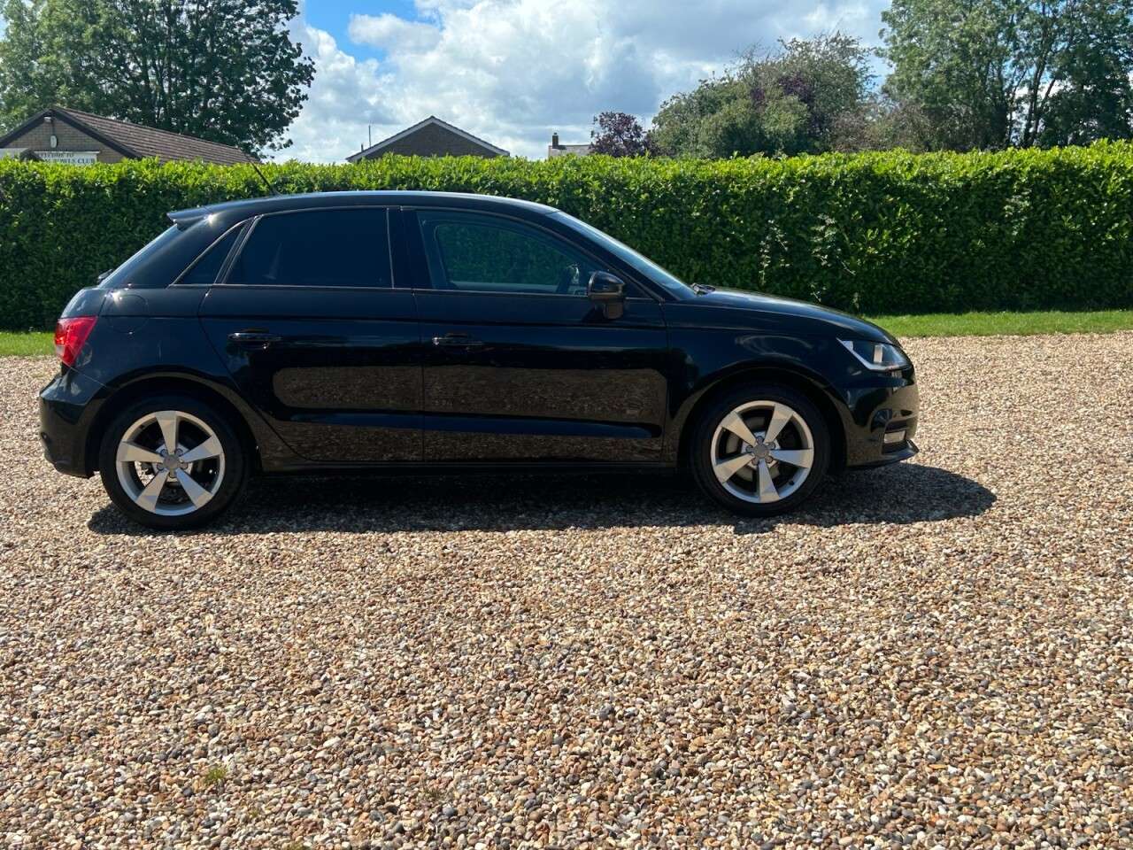 2015 AUDI A1 2015 AUDI A1
