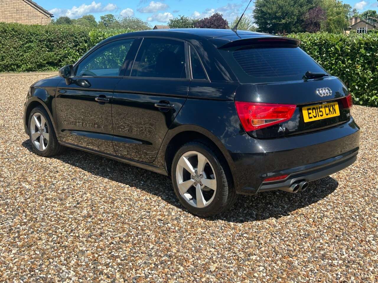 2015 AUDI A1 2015 AUDI A1