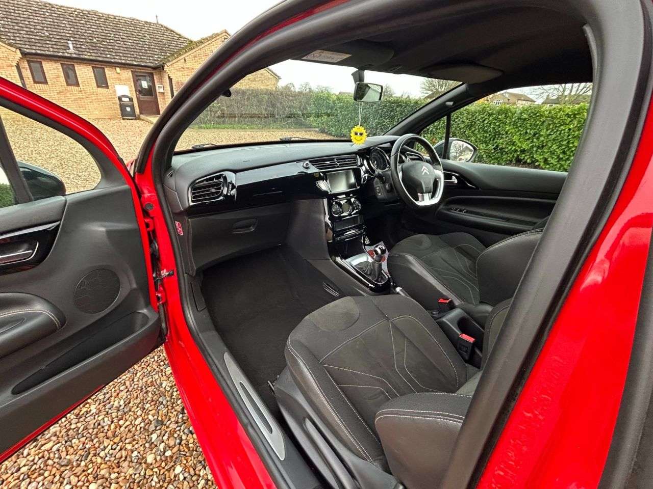 2016 DS AUTOMOBILES DS 3 2016 DS AUTOMOBILES DS 3