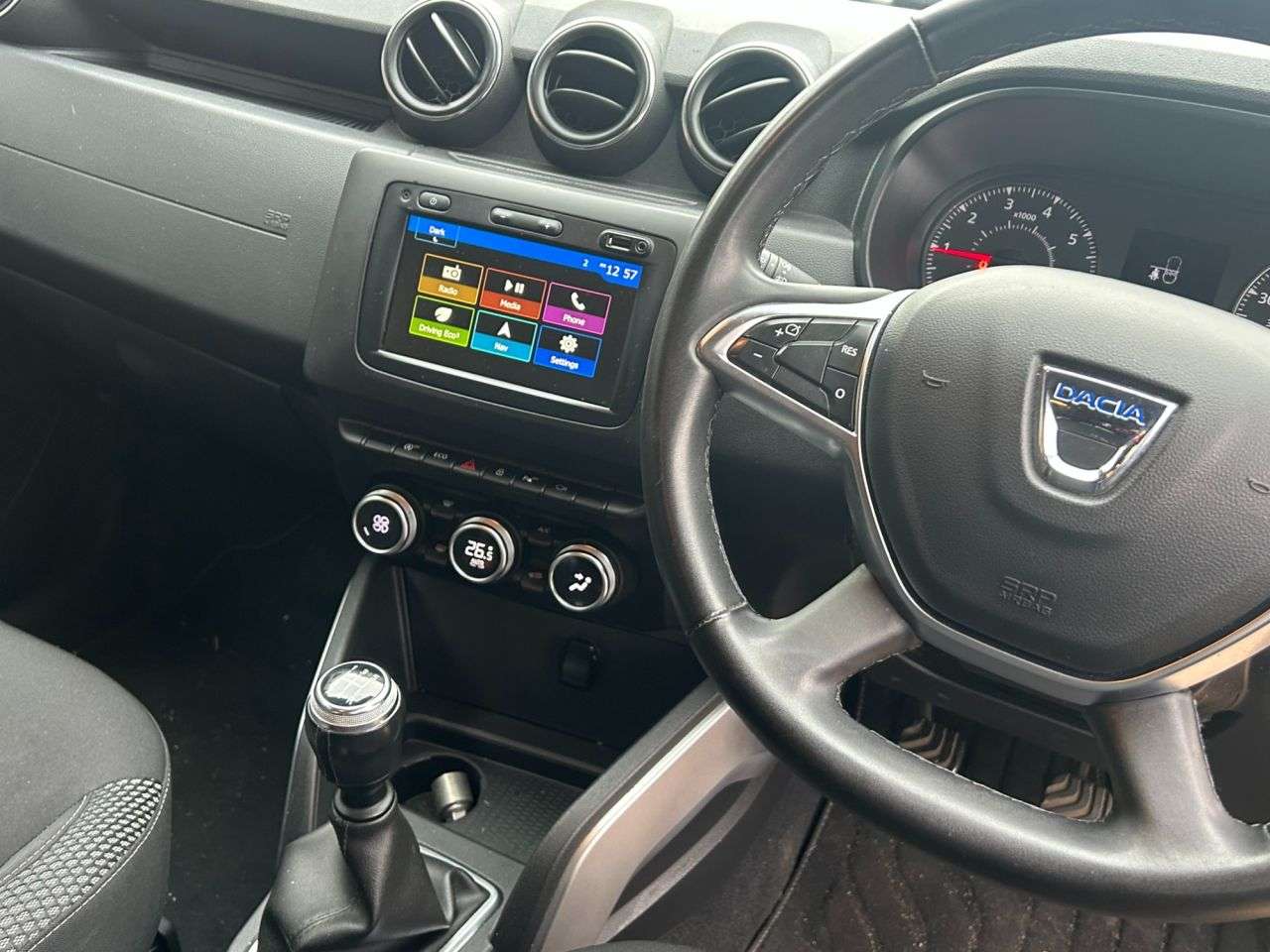 A 2018 DACIA DUSTER 1.6 SCe Prestige SUV 5dr Petrol Manual Euro 6 (s/s) (115 ps) mot sept 2026 A 2018 DACIA DUSTER 1.6 SCe Prestige SUV 5dr Petrol Manual Euro 6 (s/s) (115 ps) mot sept 2026