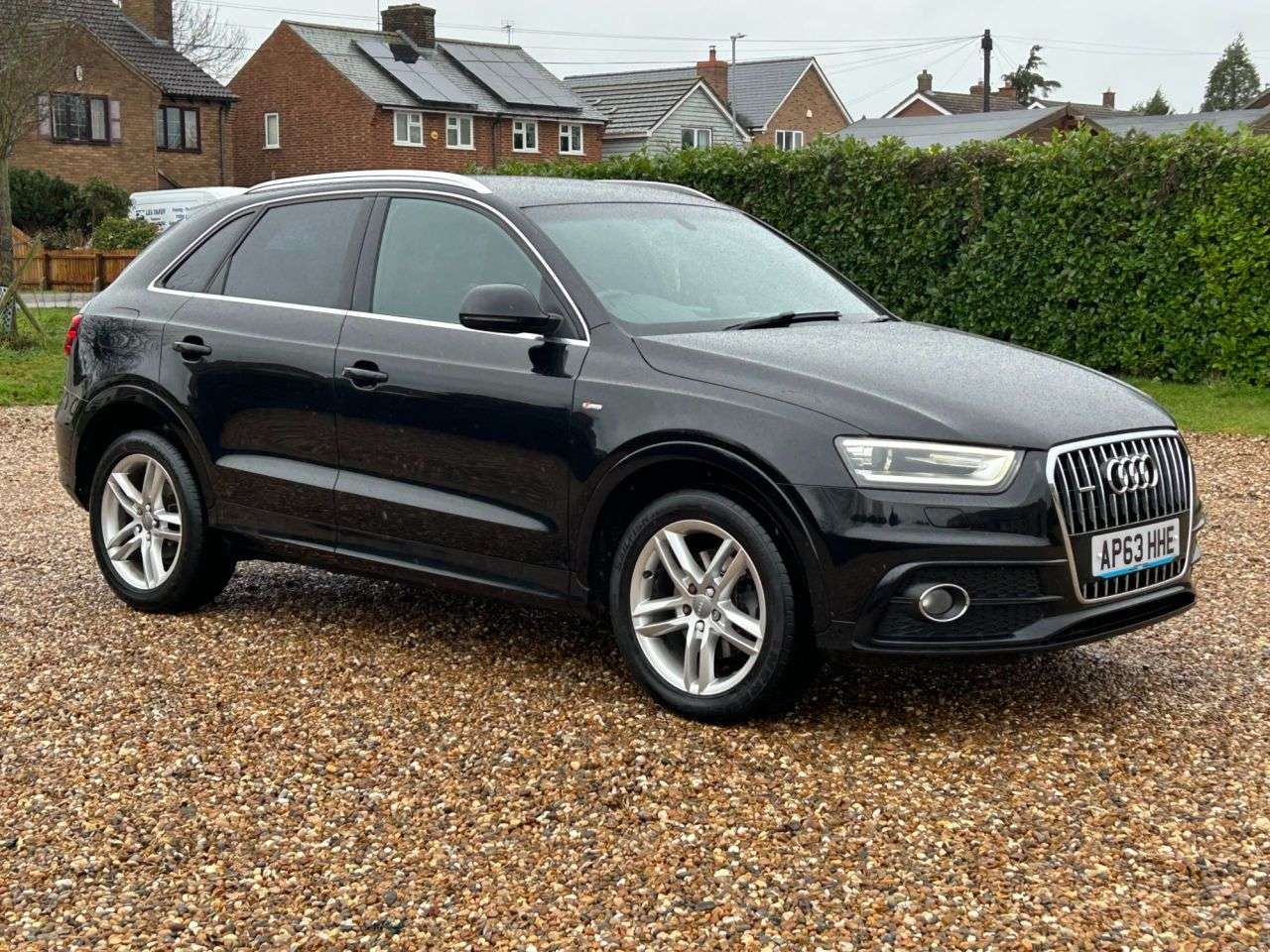 A 2014 AUDI Q3 2.0 TDI S line SUV 5dr Diesel S Tronic quattro Euro 5 (s/s) (177 ps) automa A 2014 AUDI Q3 2.0 TDI S line SUV 5dr Diesel S Tronic quattro Euro 5 (s/s) (177 ps) automa