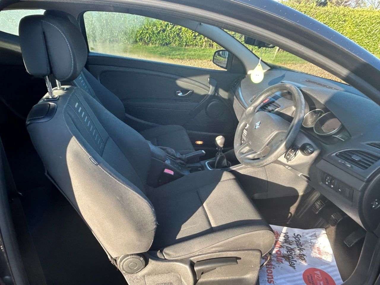 2012 RENAULT MEGANE 2012 RENAULT MEGANE