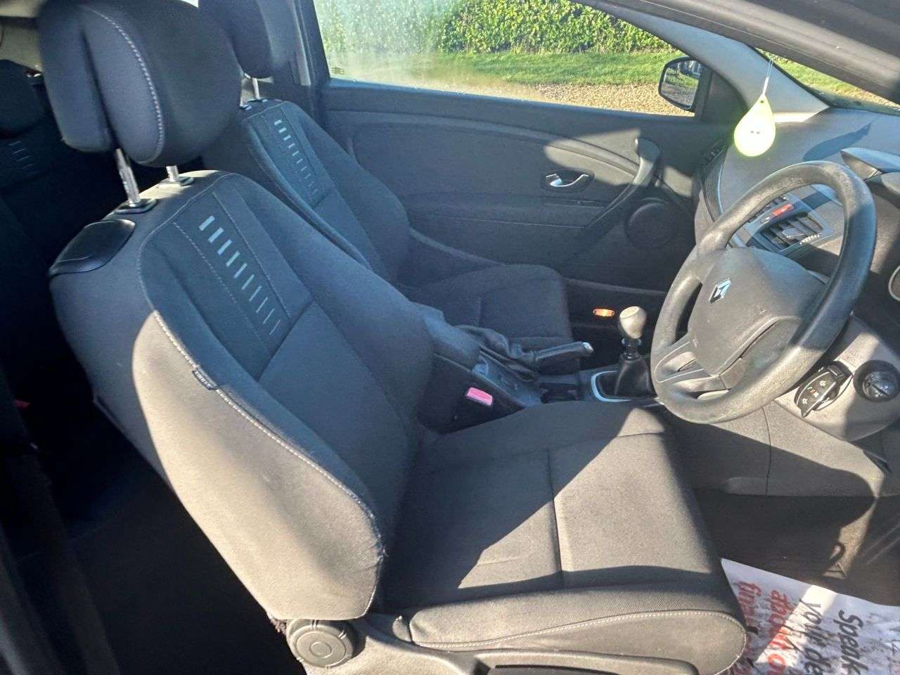 2012 RENAULT MEGANE 2012 RENAULT MEGANE