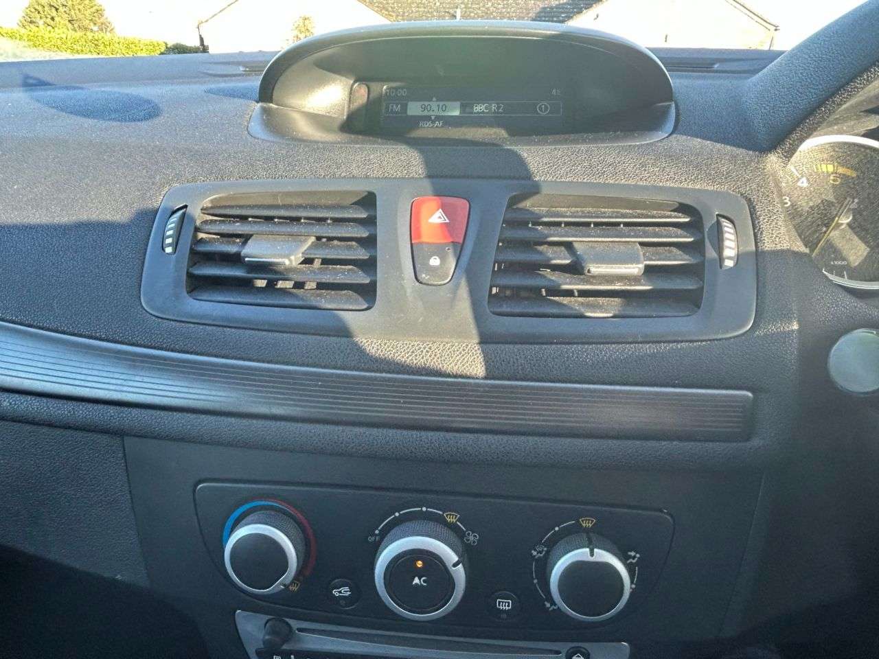 2012 RENAULT MEGANE 2012 RENAULT MEGANE