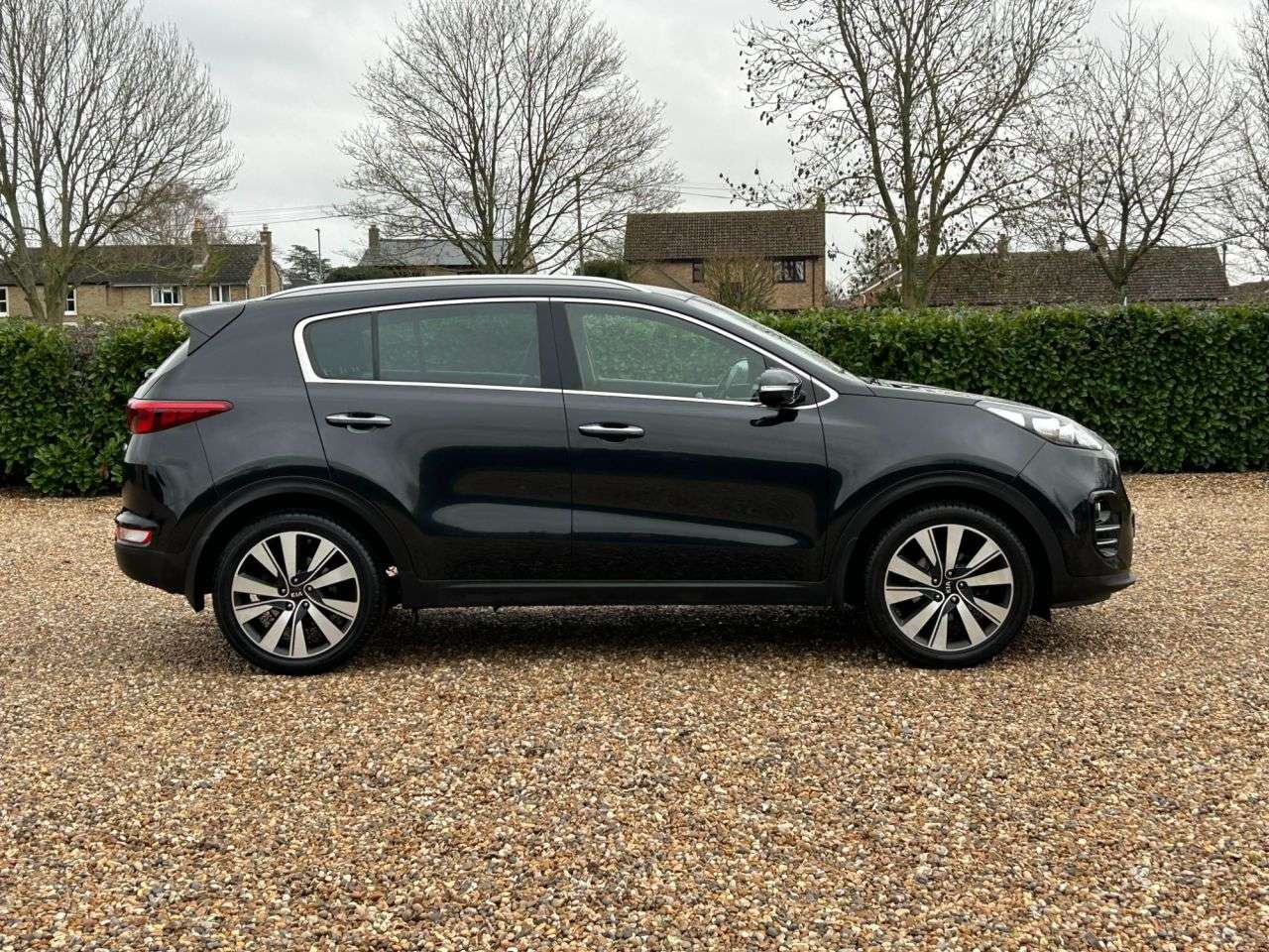 A 2016 KIA SPORTAGE 1.7 CRDi 3 SUV 5dr Diesel Manual Euro 6 (s/s) (114 bhp) A 2016 KIA SPORTAGE 1.7 CRDi 3 SUV 5dr Diesel Manual Euro 6 (s/s) (114 bhp)