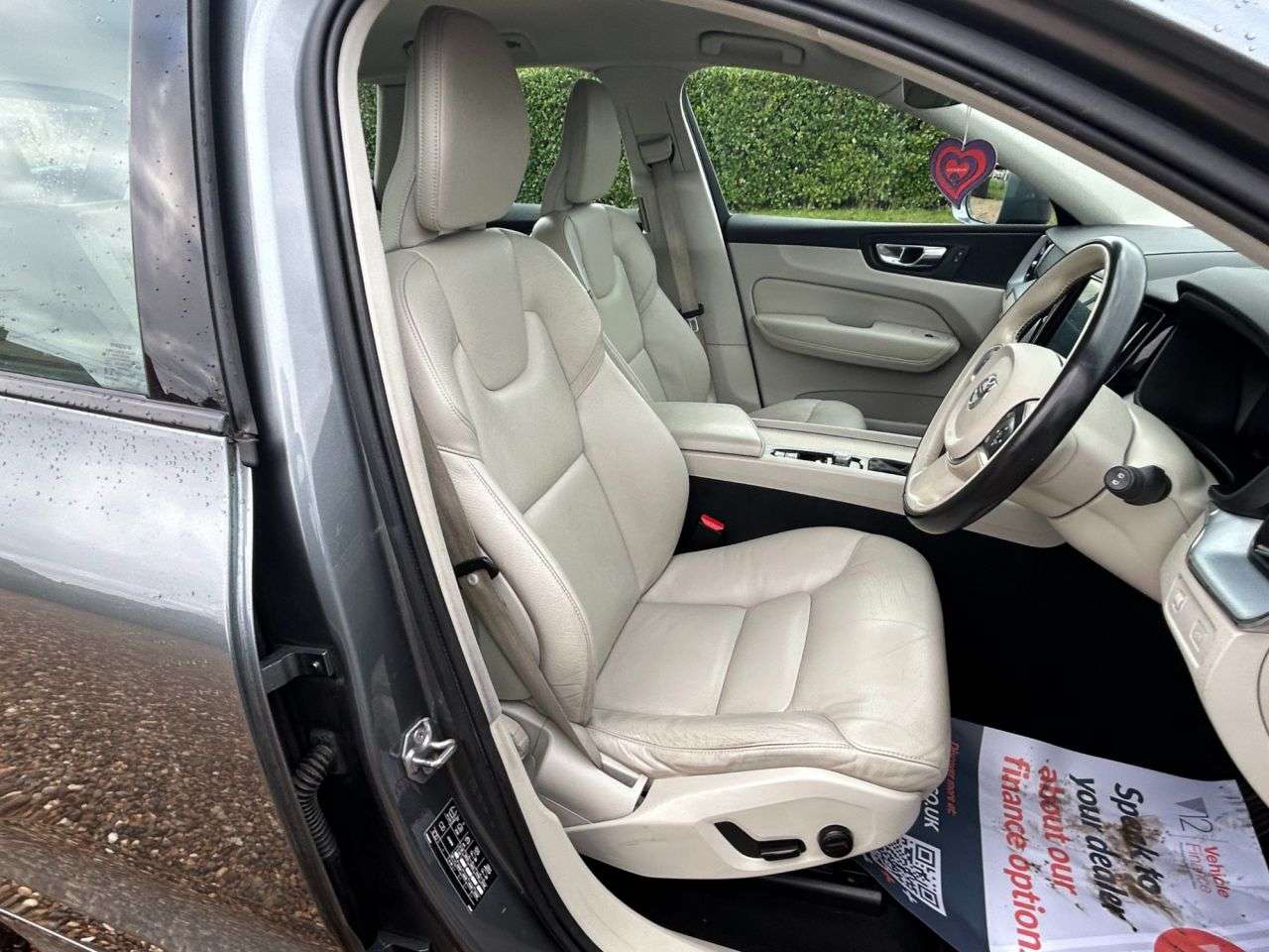 2019 VOLVO XC60 2019 VOLVO XC60