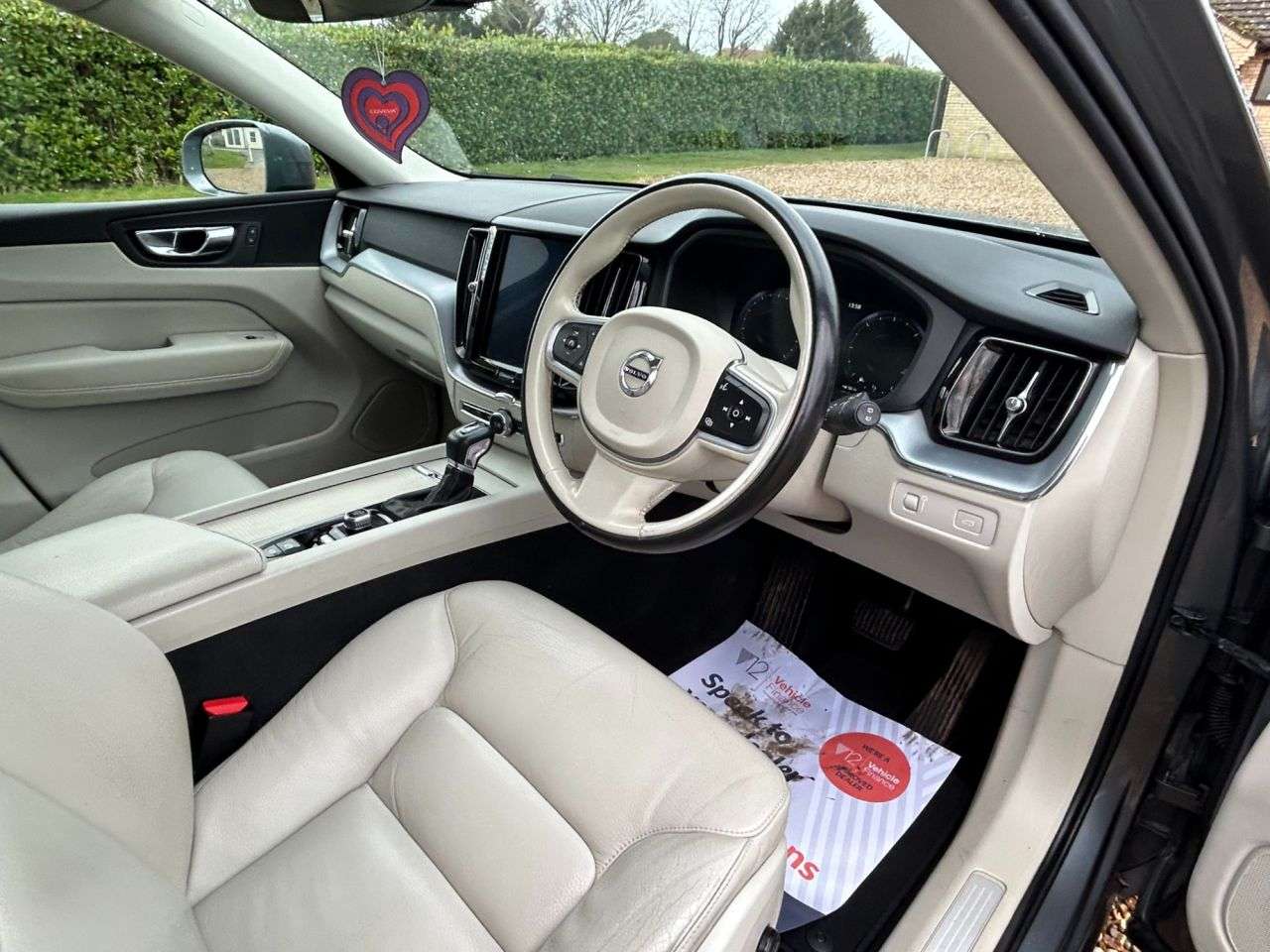 2019 VOLVO XC60 2019 VOLVO XC60