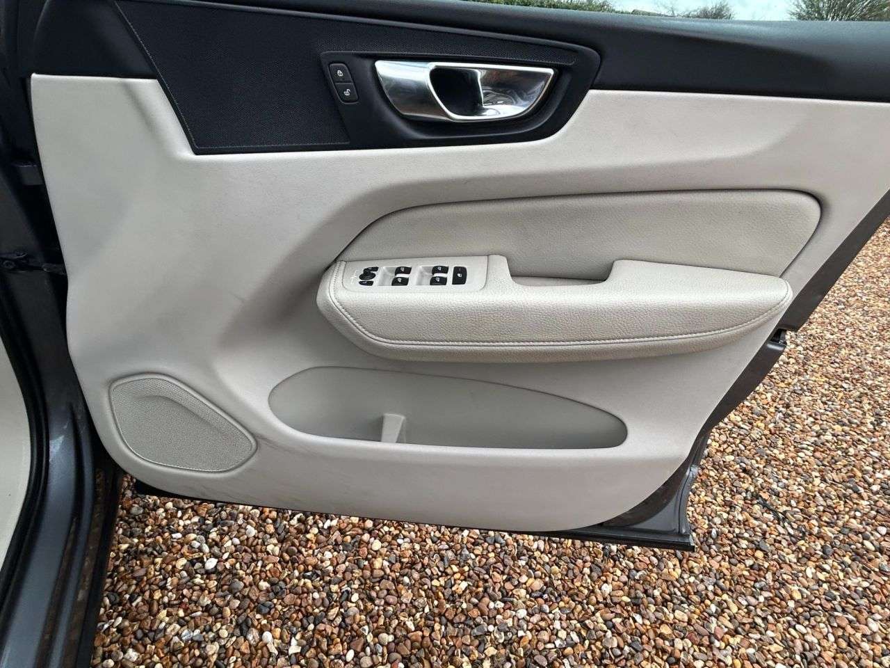 2019 VOLVO XC60 2019 VOLVO XC60