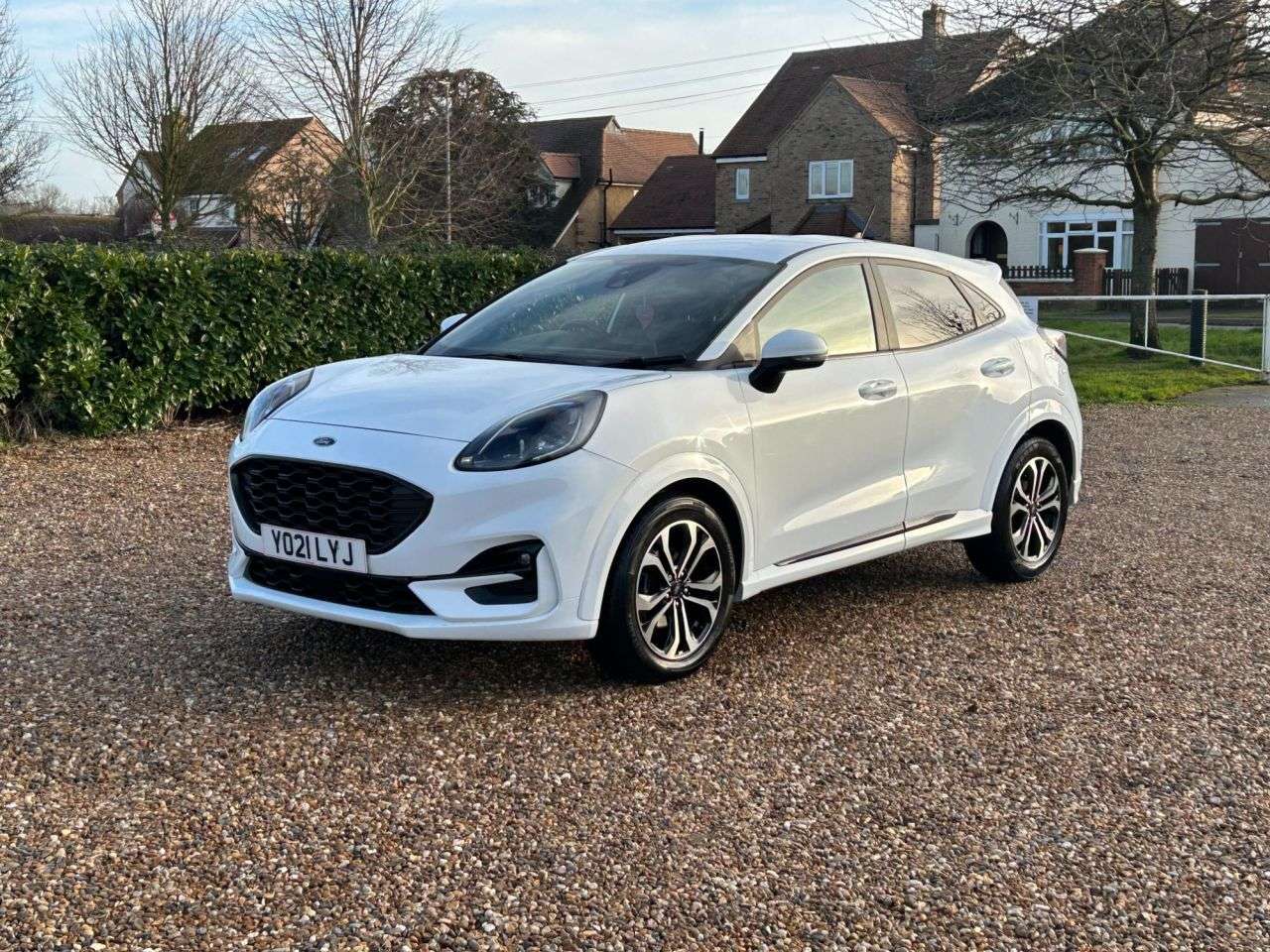 A 2021 FORD PUMA 1.0T EcoBoost MHEV ST-Line SUV 5dr Petrol Manual Euro 6 (s/s) (125 ps) A 2021 FORD PUMA 1.0T EcoBoost MHEV ST-Line SUV 5dr Petrol Manual Euro 6 (s/s) (125 ps)