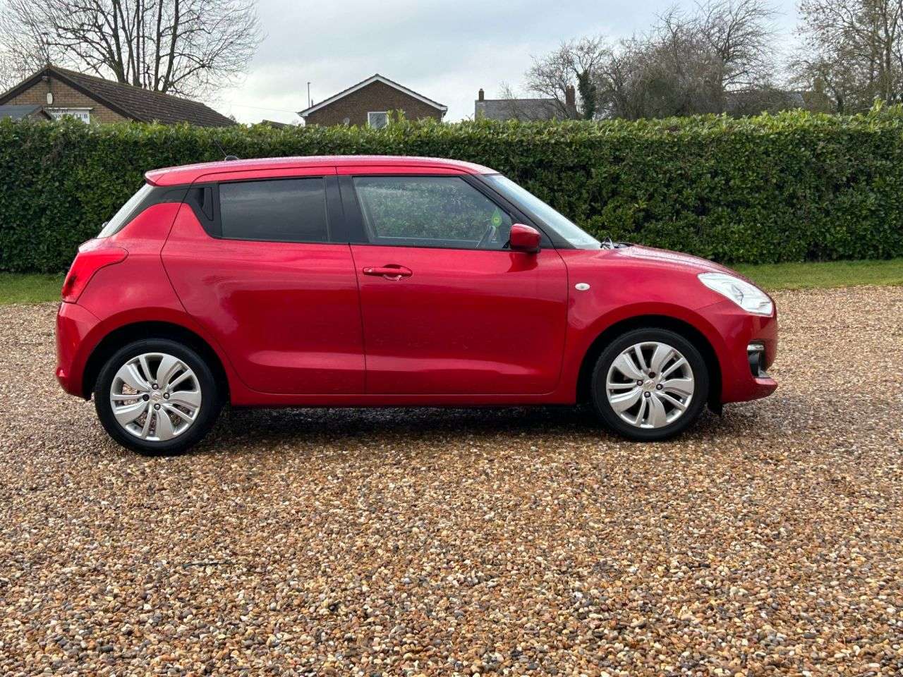 A 2018 SUZUKI SWIFT 1.0 Boosterjet SZ-T Hatchback 5dr Petrol Manual Euro 6 (111 ps) A 2018 SUZUKI SWIFT 1.0 Boosterjet SZ-T Hatchback 5dr Petrol Manual Euro 6 (111 ps)