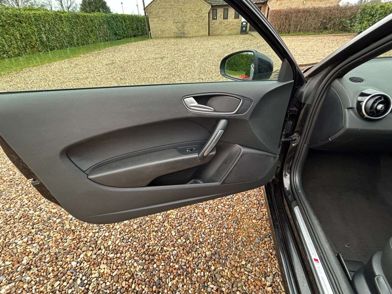 2011 AUDI A1 2011 AUDI A1