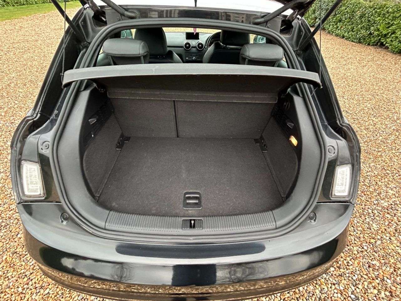 2011 AUDI A1 2011 AUDI A1