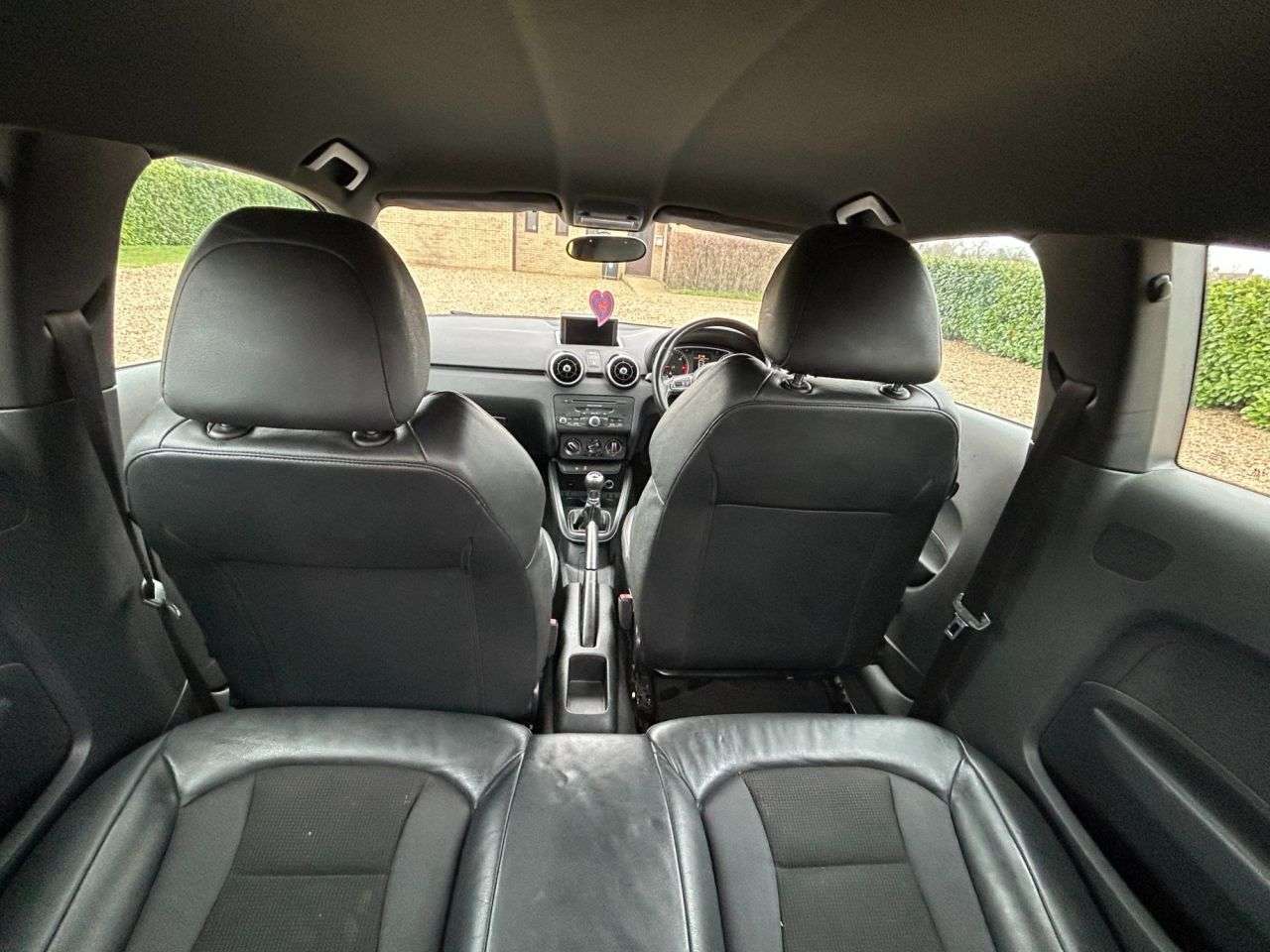 2011 AUDI A1 2011 AUDI A1