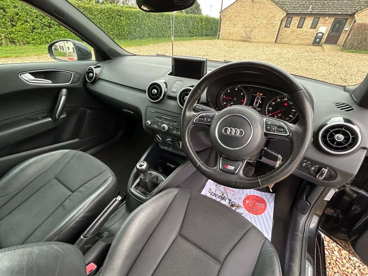 2011 AUDI A1 2011 AUDI A1