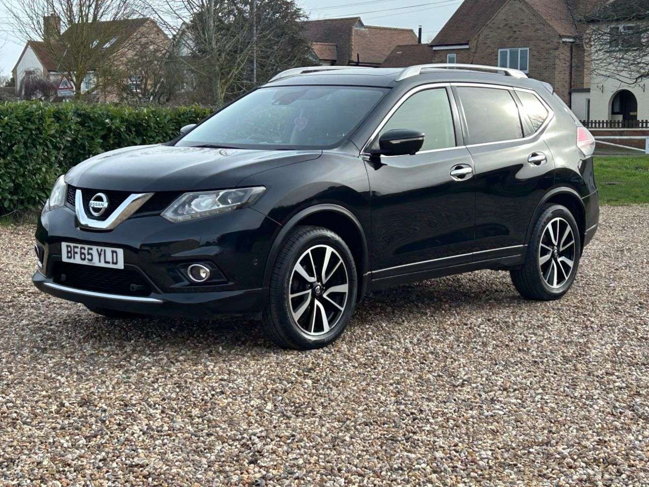 A 2015 NISSAN X-TRAIL 1.6 dCi Tekna SUV 5dr Diesel Manual Euro 6 (s/s) (130 ps) A 2015 NISSAN X-TRAIL 1.6 dCi Tekna SUV 5dr Diesel Manual Euro 6 (s/s) (130 ps)
