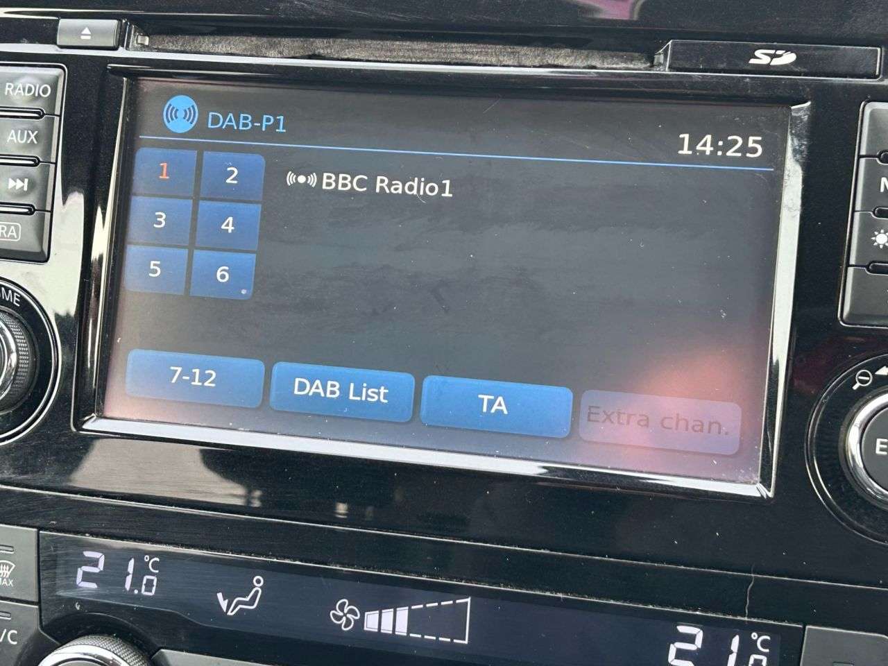 2015 NISSAN X-TRAIL 2015 NISSAN X-TRAIL