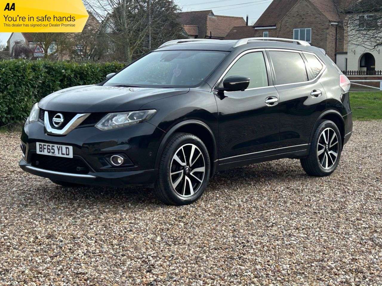 A 2015 NISSAN X-TRAIL 1.6 dCi Tekna SUV 5dr Diesel Manual Euro 6 (s/s) (130 ps) A 2015 NISSAN X-TRAIL 1.6 dCi Tekna SUV 5dr Diesel Manual Euro 6 (s/s) (130 ps)