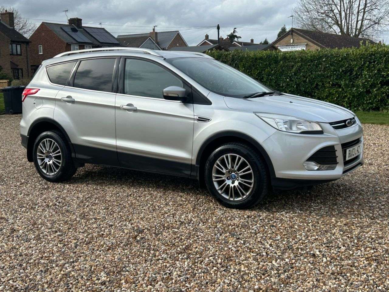 A 2013 FORD KUGA 2.0 TDCi Titanium SUV 5dr Diesel Manual AWD Euro 5 (163 ps) A 2013 FORD KUGA 2.0 TDCi Titanium SUV 5dr Diesel Manual AWD Euro 5 (163 ps)