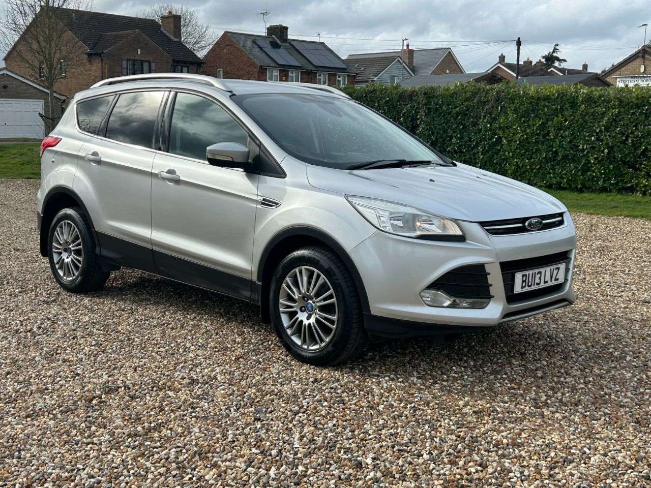 A 2013 FORD KUGA 2.0 TDCi Titanium SUV 5dr Diesel Manual AWD Euro 5 (163 ps) A 2013 FORD KUGA 2.0 TDCi Titanium SUV 5dr Diesel Manual AWD Euro 5 (163 ps)