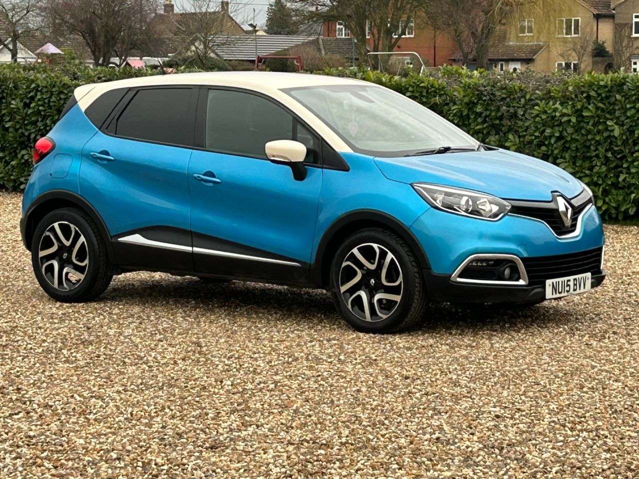 A 2015 RENAULT CAPTUR 1.5 dCi ENERGY Dynamique S MediaNav SUV 5dr Diesel Manual Euro 5 (s/s) (90 A 2015 RENAULT CAPTUR 1.5 dCi ENERGY Dynamique S MediaNav SUV 5dr Diesel Manual Euro 5 (s/s) (90
