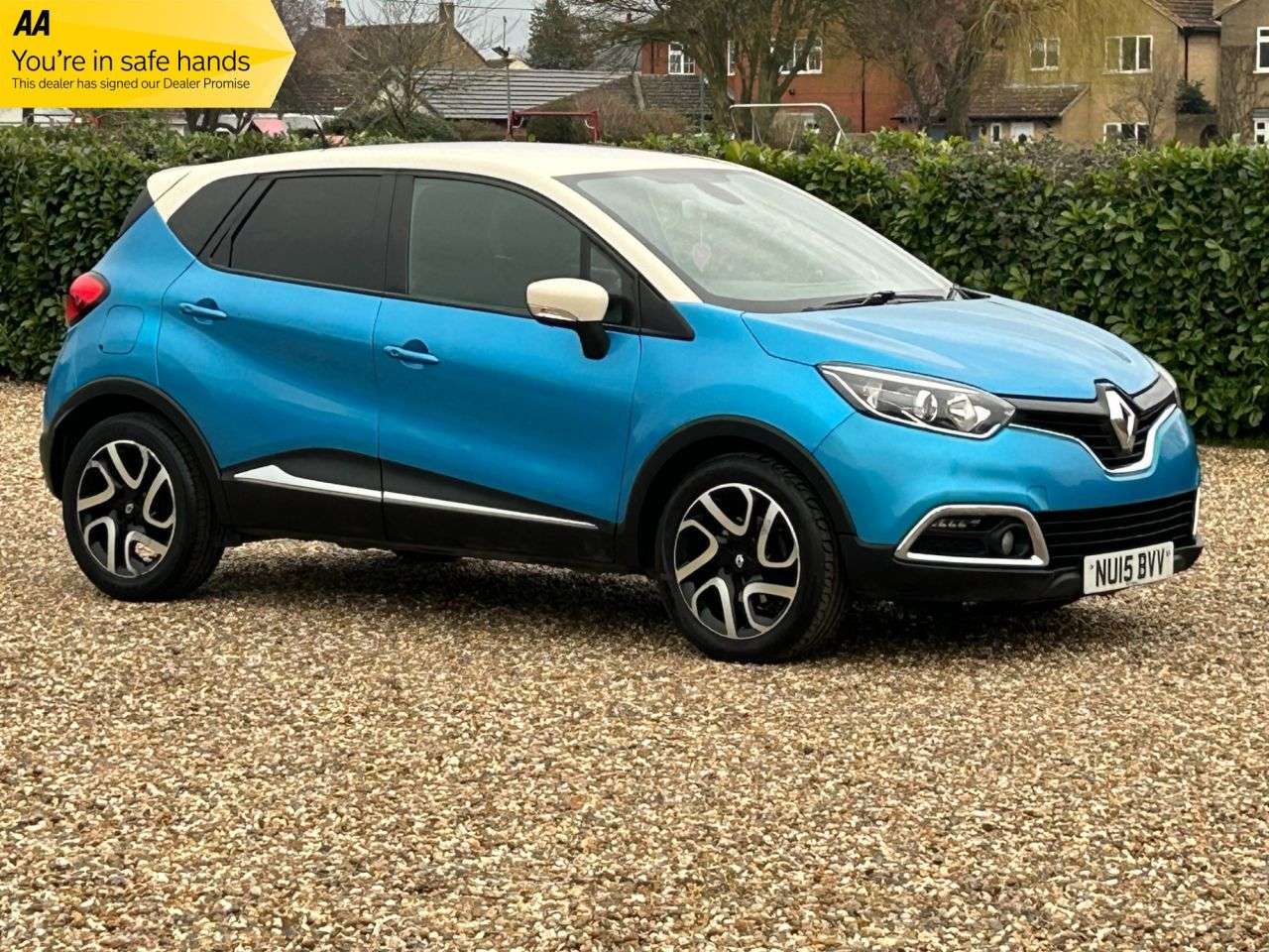 A 2015 RENAULT CAPTUR 1.5 dCi ENERGY Dynamique S MediaNav SUV 5dr Diesel Manual Euro 5 (s/s) (90 A 2015 RENAULT CAPTUR 1.5 dCi ENERGY Dynamique S MediaNav SUV 5dr Diesel Manual Euro 5 (s/s) (90