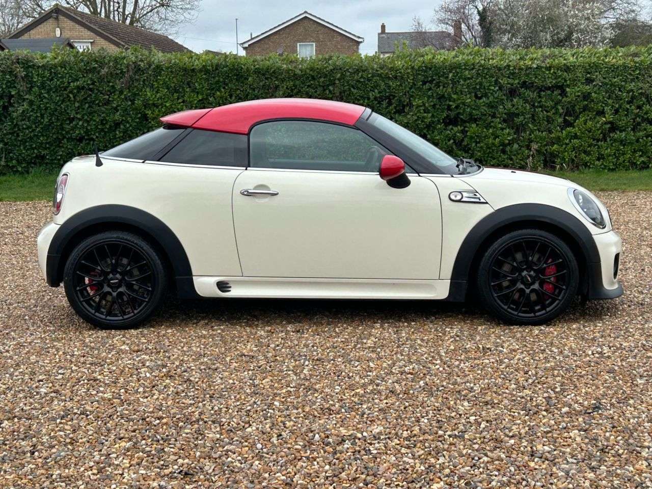 A 2014 MINI COUPE 1.6 John Cooper Works Coupe 2dr Petrol Manual Euro 5 (s/s) (211 ps) A 2014 MINI COUPE 1.6 John Cooper Works Coupe 2dr Petrol Manual Euro 5 (s/s) (211 ps)