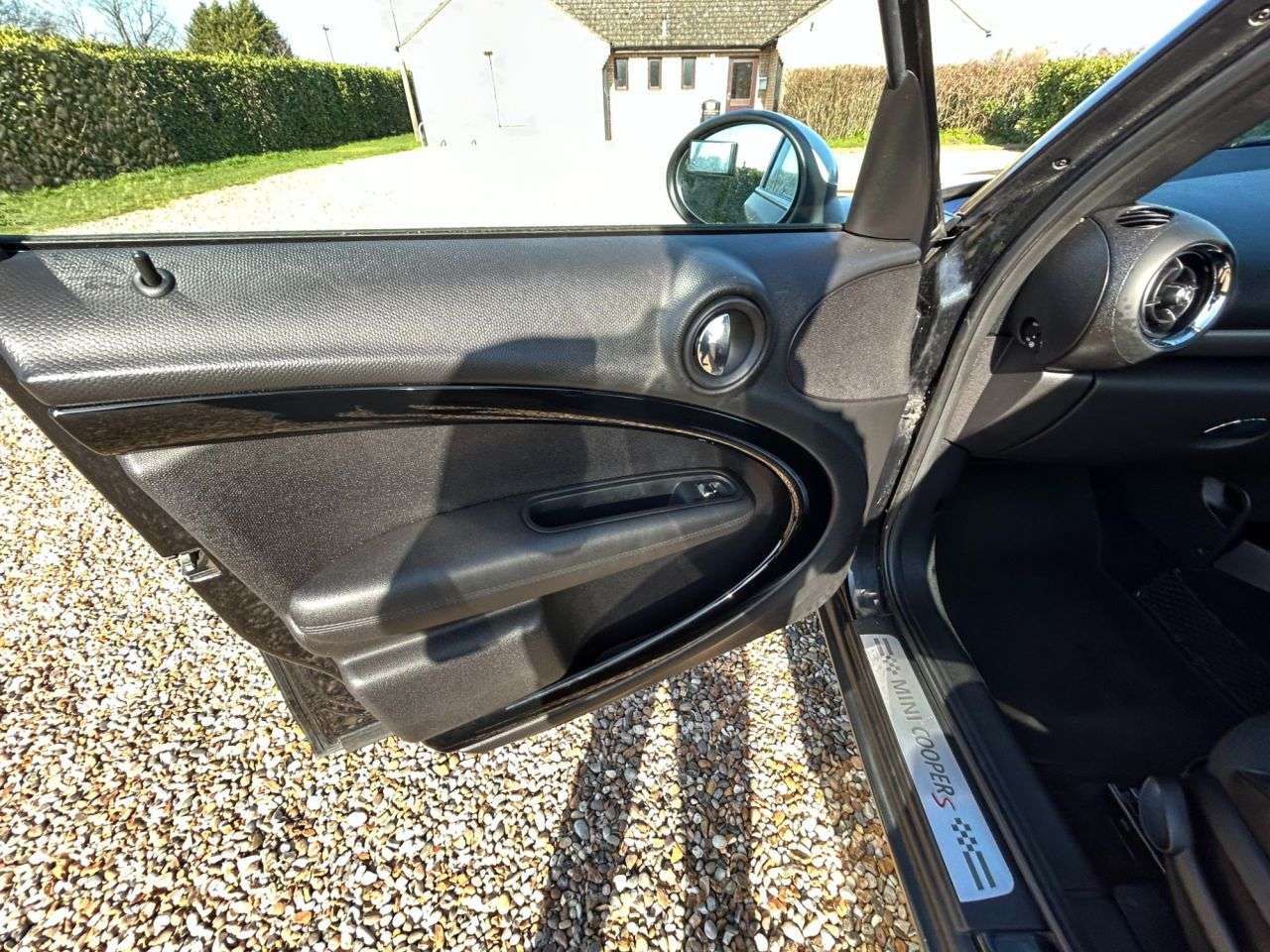 2015 MINI COUNTRYMAN 2015 MINI COUNTRYMAN