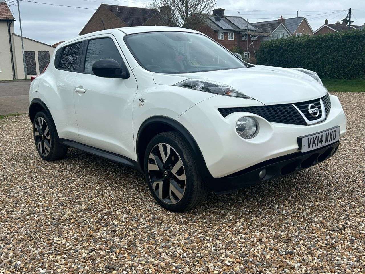 A 2014 NISSAN JUKE 1.5 dCi 8v n-tec SUV 5dr Diesel Manual Euro 5 (s/s) (110 ps) A 2014 NISSAN JUKE 1.5 dCi 8v n-tec SUV 5dr Diesel Manual Euro 5 (s/s) (110 ps)