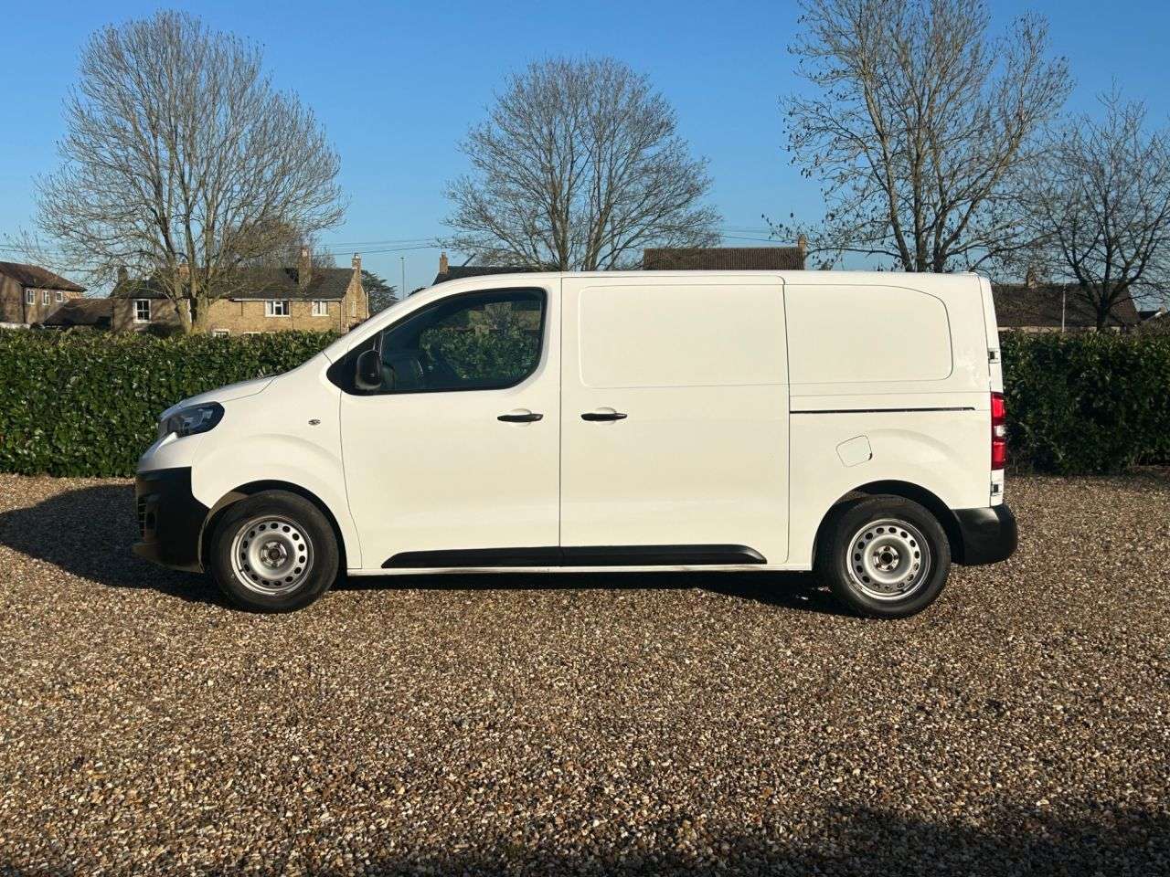 A 2022 PEUGEOT EXPERT 1.5 BlueHDi 1000 Professional Premium Standard Panel Van 6dr Diesel Manual A 2022 PEUGEOT EXPERT 1.5 BlueHDi 1000 Professional Premium Standard Panel Van 6dr Diesel Manual