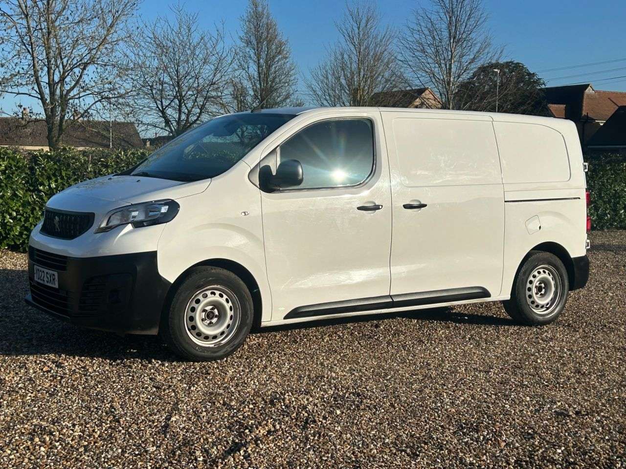 A 2022 PEUGEOT EXPERT 1.5 BlueHDi 1000 Professional Premium Standard Panel Van 6dr Diesel Manual A 2022 PEUGEOT EXPERT 1.5 BlueHDi 1000 Professional Premium Standard Panel Van 6dr Diesel Manual