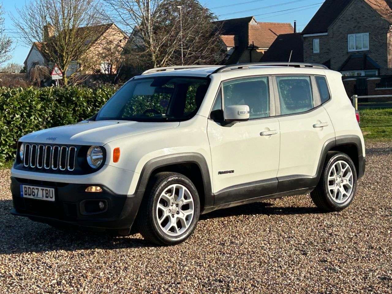 A 2018 JEEP RENEGADE 1.6 E-TorQ Longitude SUV 5dr Petrol Manual Euro 6 (s/s) (110 ps) A 2018 JEEP RENEGADE 1.6 E-TorQ Longitude SUV 5dr Petrol Manual Euro 6 (s/s) (110 ps)