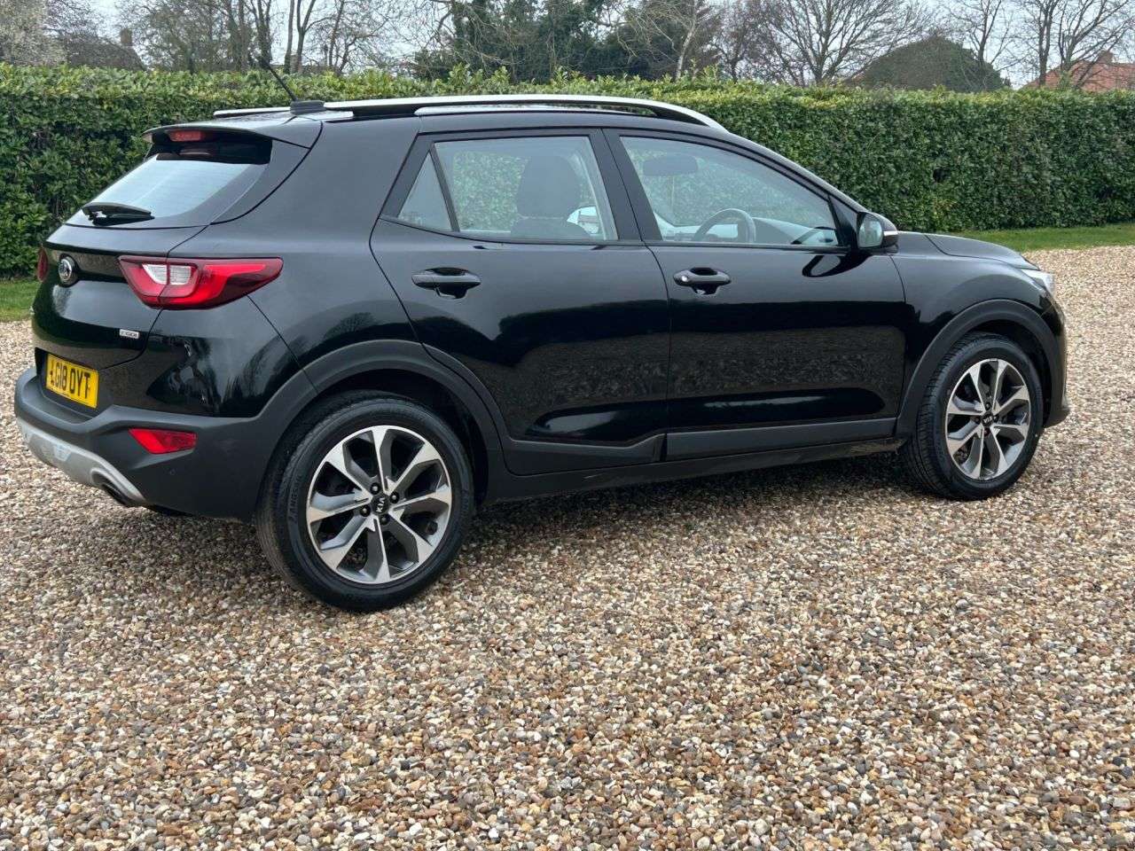 A 2018 KIA STONIC 1.0 T-GDi 2 SUV 5dr Petrol Manual Euro 6 (s/s) (118 bhp) A 2018 KIA STONIC 1.0 T-GDi 2 SUV 5dr Petrol Manual Euro 6 (s/s) (118 bhp)