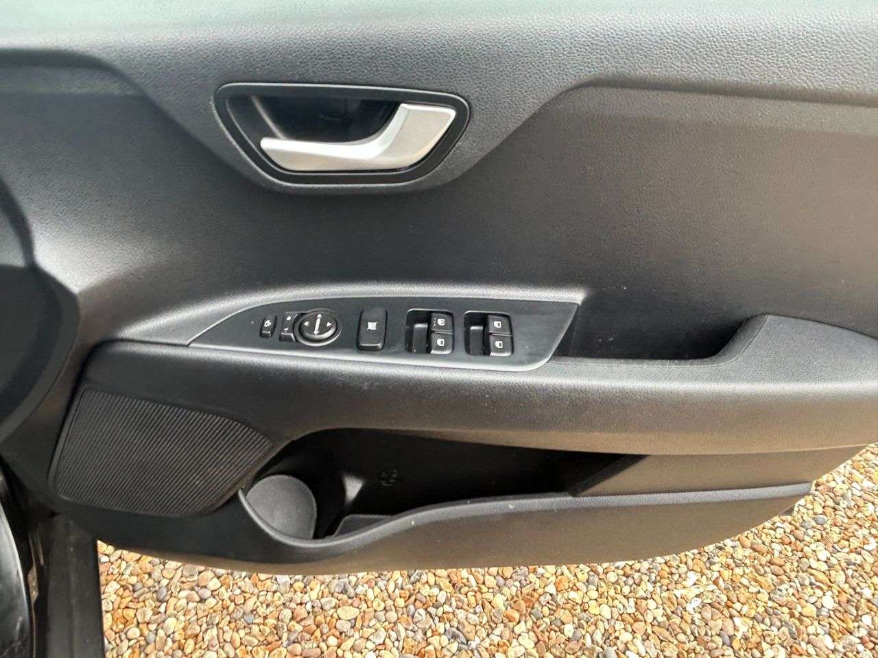 2018 KIA STONIC 2018 KIA STONIC