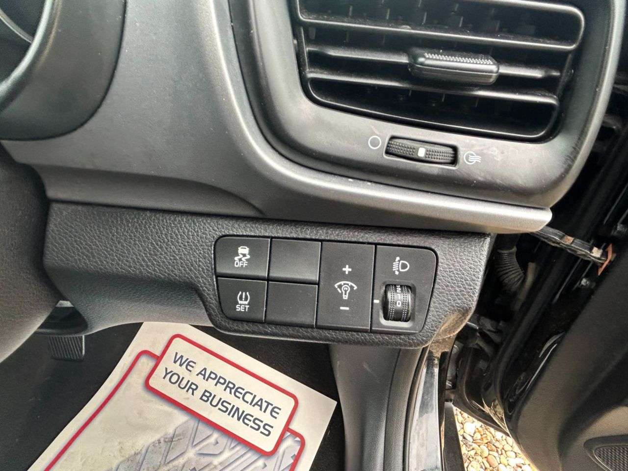 2018 KIA STONIC 2018 KIA STONIC