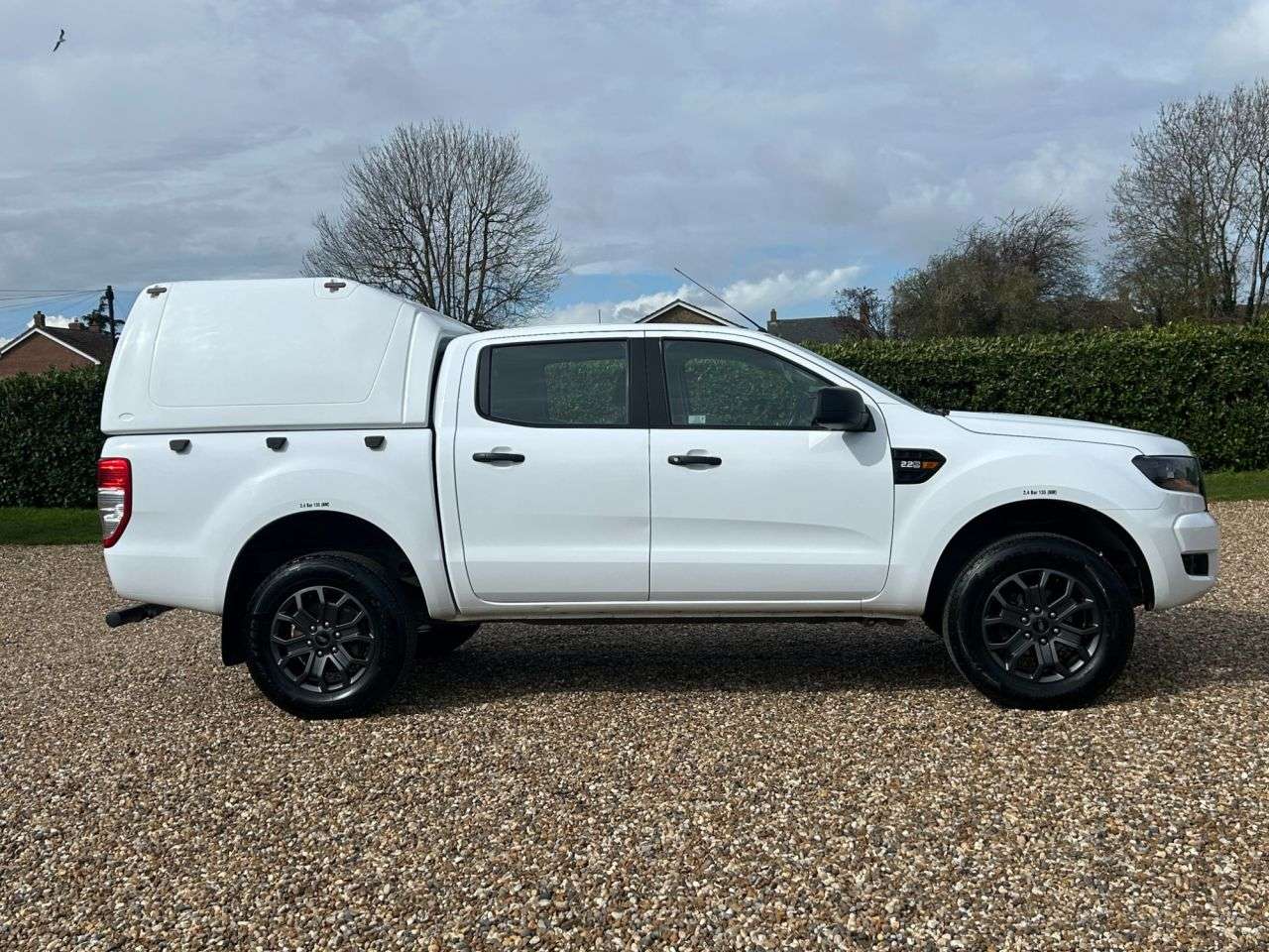 A 2018 FORD RANGER 2.2 TDCi XL Pickup Double Cab 4dr Diesel Manual 4WD Euro 5 (s/s) (Eco Axle) A 2018 FORD RANGER 2.2 TDCi XL Pickup Double Cab 4dr Diesel Manual 4WD Euro 5 (s/s) (Eco Axle)