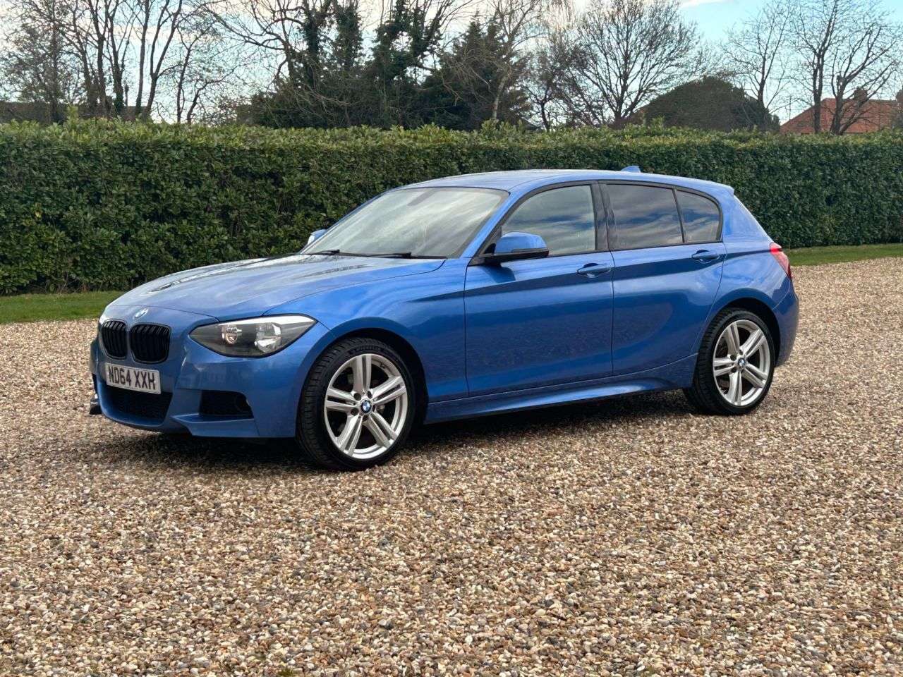 A 2015 BMW 1 SERIES 2.0 120d M Sport Hatchback 5dr Diesel Manual xDrive Euro 5 (s/s) (184 ps) A 2015 BMW 1 SERIES 2.0 120d M Sport Hatchback 5dr Diesel Manual xDrive Euro 5 (s/s) (184 ps)
