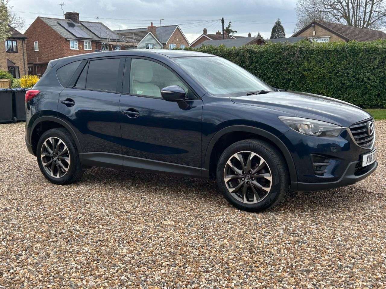 A 2015 MAZDA CX-5 2.2 SKYACTIV-D Sport Nav SUV 5dr Diesel Manual Euro 6 (s/s) (150 ps) A 2015 MAZDA CX-5 2.2 SKYACTIV-D Sport Nav SUV 5dr Diesel Manual Euro 6 (s/s) (150 ps)