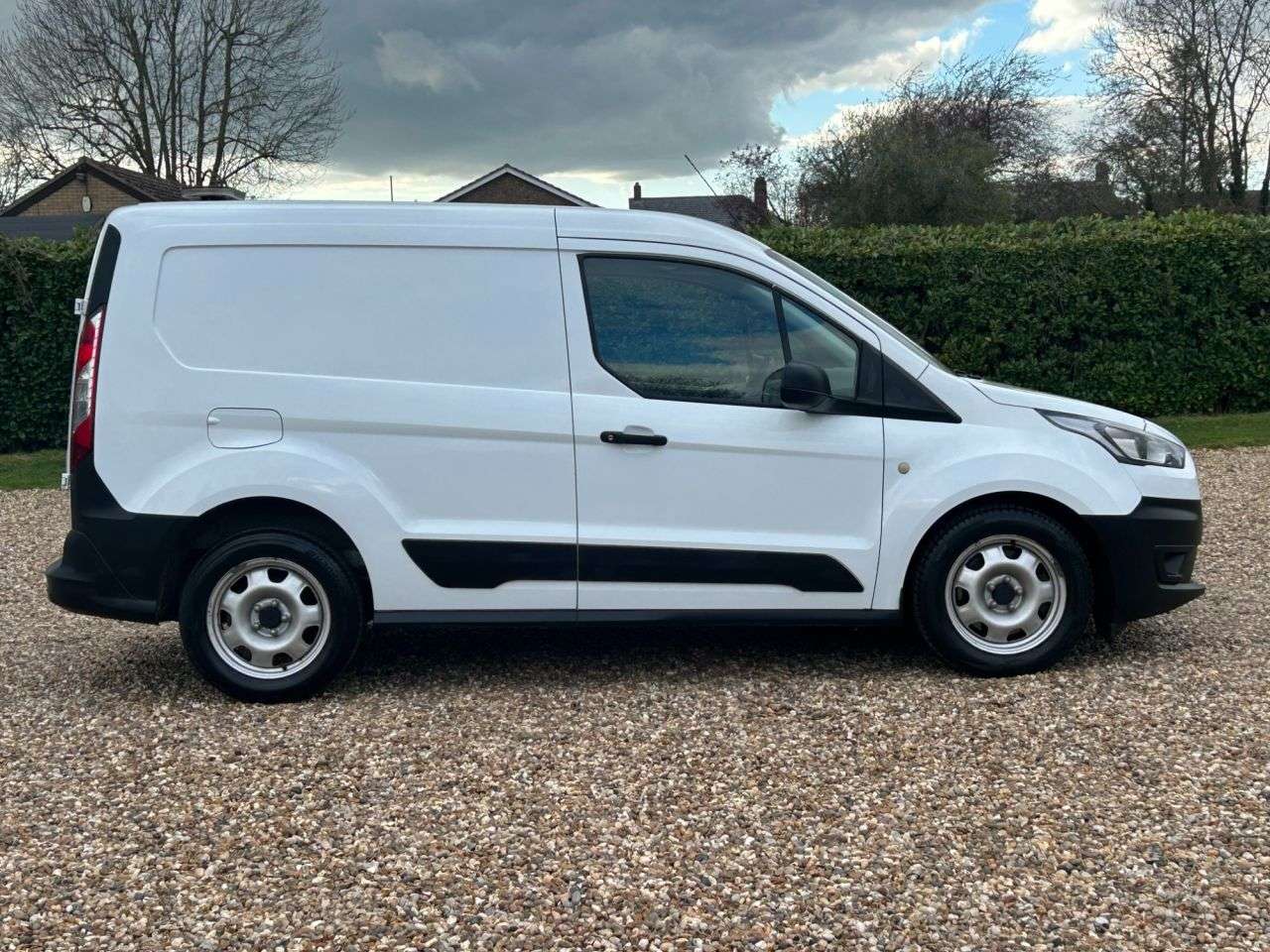A 2022 FORD TRANSIT CONNECT 1.5 240 EcoBlue Leader Panel Van 5dr Diesel Manual L1 Euro 6 (s/s) (75 ps) A 2022 FORD TRANSIT CONNECT 1.5 240 EcoBlue Leader Panel Van 5dr Diesel Manual L1 Euro 6 (s/s) (75 ps)