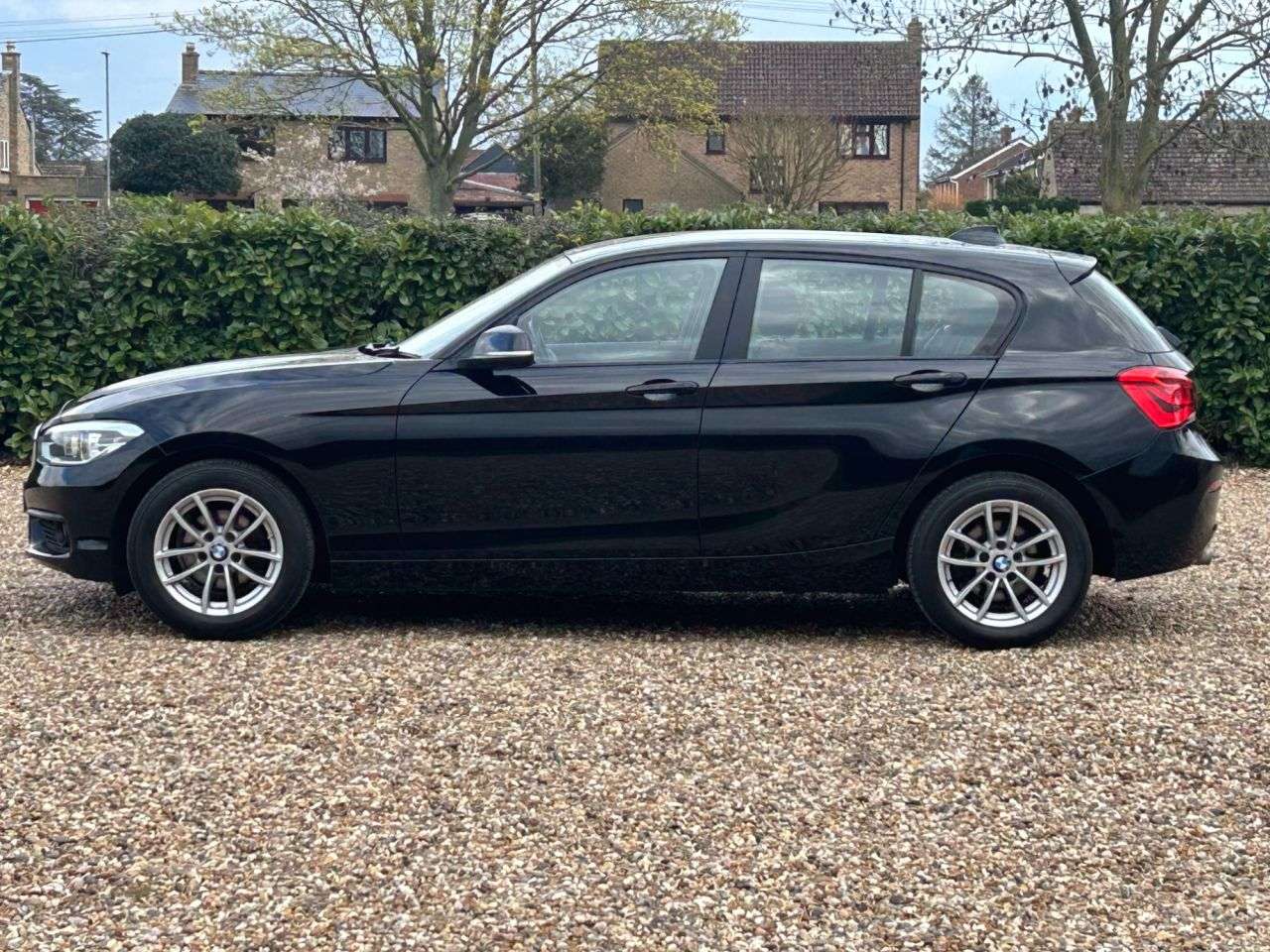 2018 BMW 1 SERIES 2018 BMW 1 SERIES