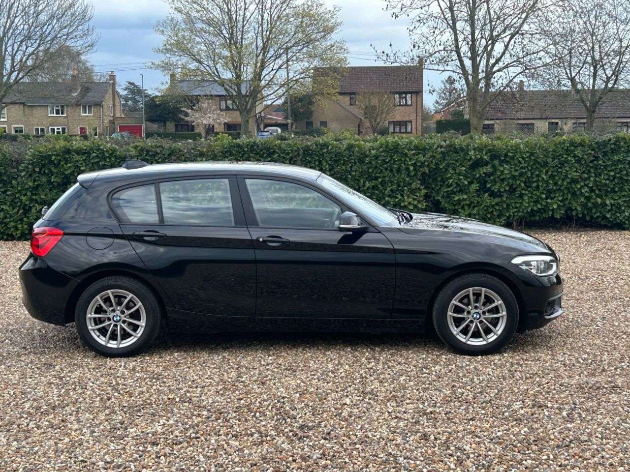 2018 BMW 1 SERIES 2018 BMW 1 SERIES