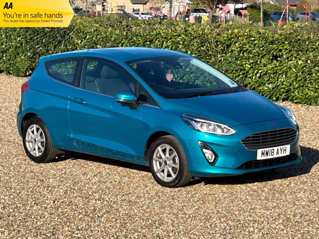 A 2018 FORD FIESTA 1.0T EcoBoost Zetec Hatchback 3dr Petrol Manual Euro 6 (s/s) (100 ps) A 2018 FORD FIESTA 1.0T EcoBoost Zetec Hatchback 3dr Petrol Manual Euro 6 (s/s) (100 ps)