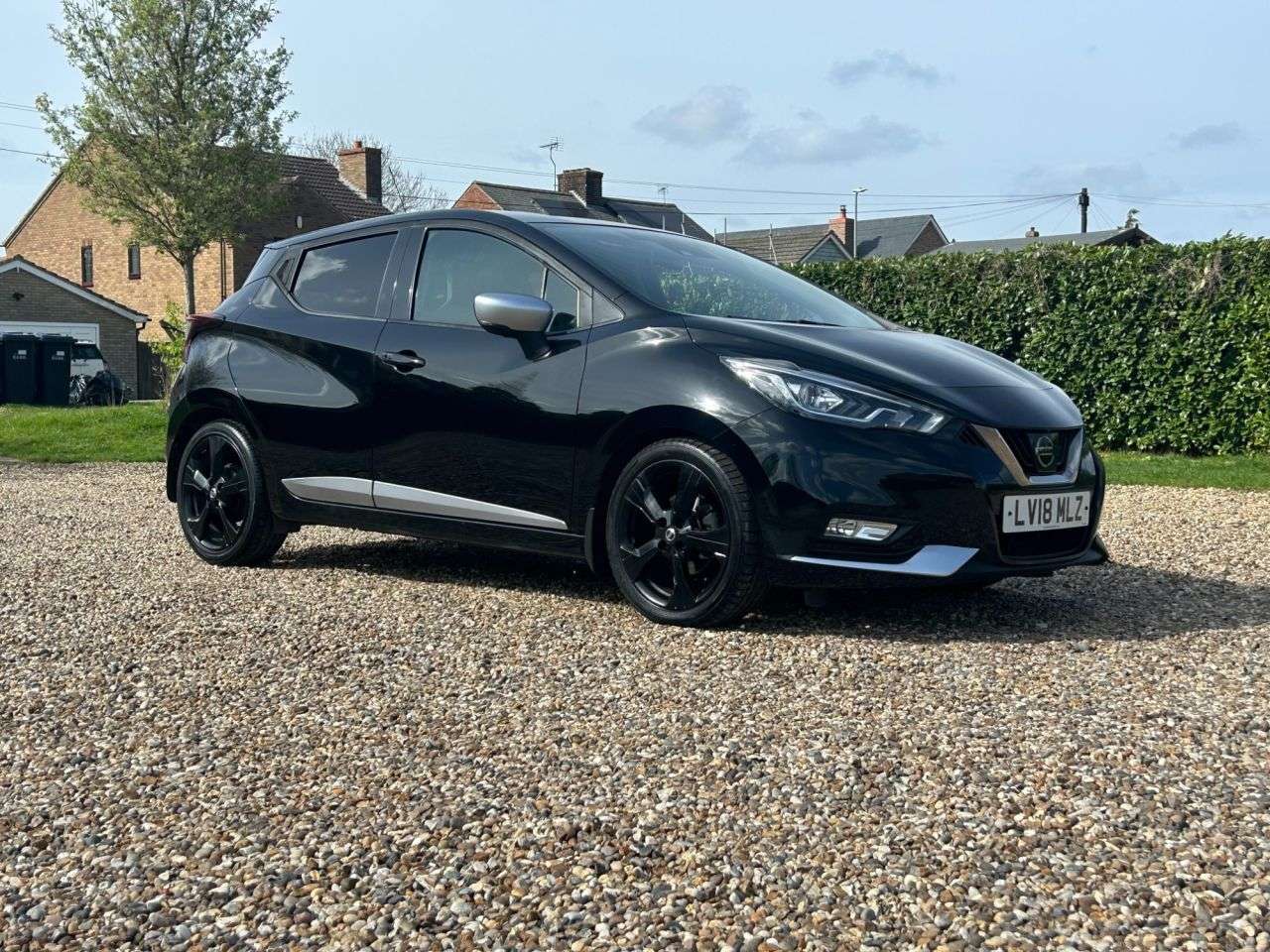 A 2018 NISSAN MICRA 0.9 IG-T Tekna Hatchback 5dr Petrol Manual Euro 6 (s/s) (90 ps) A 2018 NISSAN MICRA 0.9 IG-T Tekna Hatchback 5dr Petrol Manual Euro 6 (s/s) (90 ps)