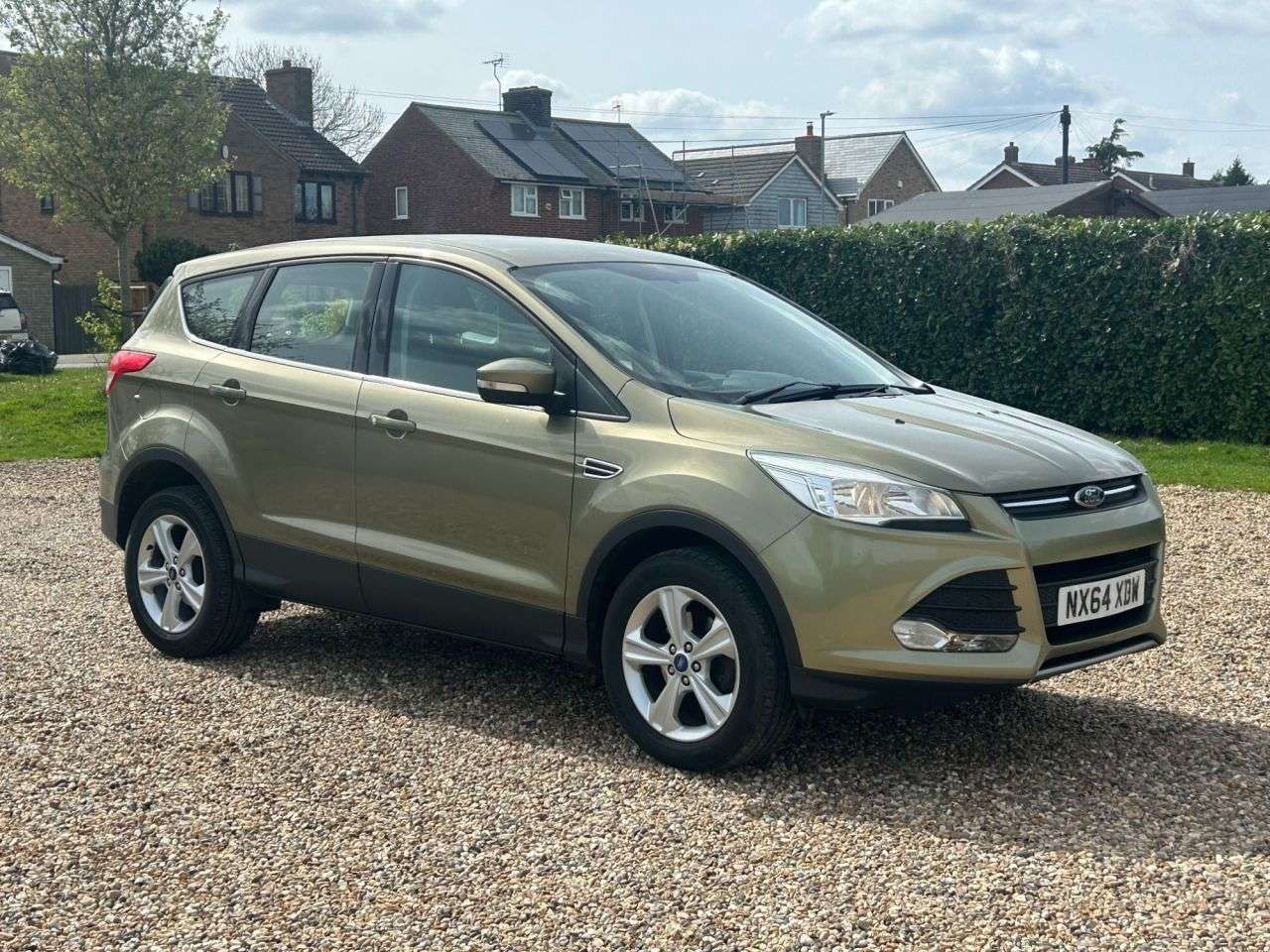 A 2014 FORD KUGA 1.5T EcoBoost Zetec SUV 5dr Petrol Manual 2WD Euro 6 (s/s) (150 ps) A 2014 FORD KUGA 1.5T EcoBoost Zetec SUV 5dr Petrol Manual 2WD Euro 6 (s/s) (150 ps)