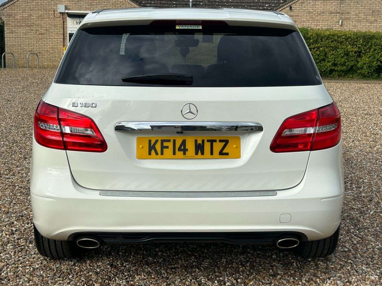 2014 MERCEDES-BENZ B 180 2014 MERCEDES-BENZ B 180