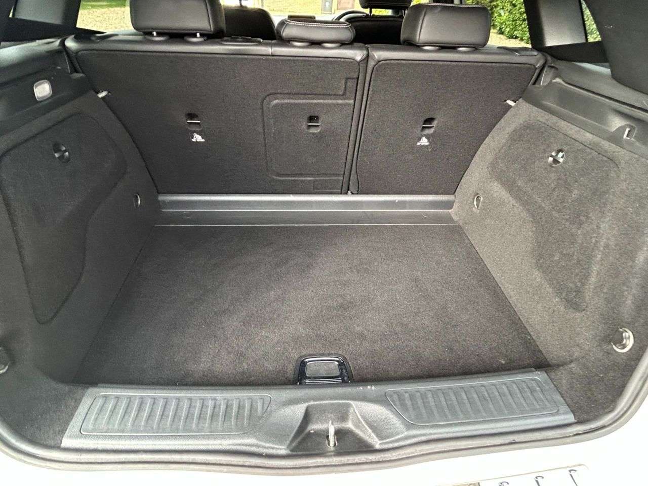 2014 MERCEDES-BENZ B 180 2014 MERCEDES-BENZ B 180